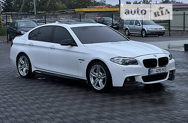 Седан BMW 535 2013 в Лубнах