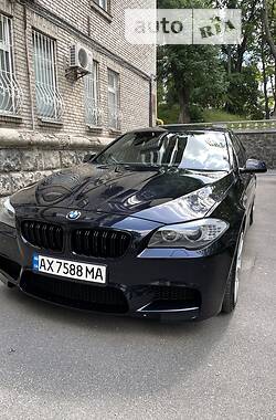 Седан BMW 550 2013 в Киеве