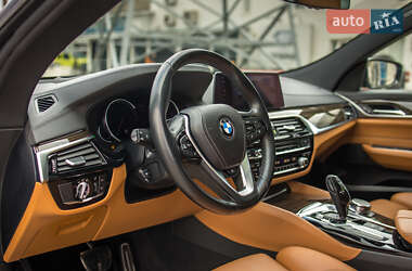 Лифтбек BMW 6 Series GT 2018 в 
