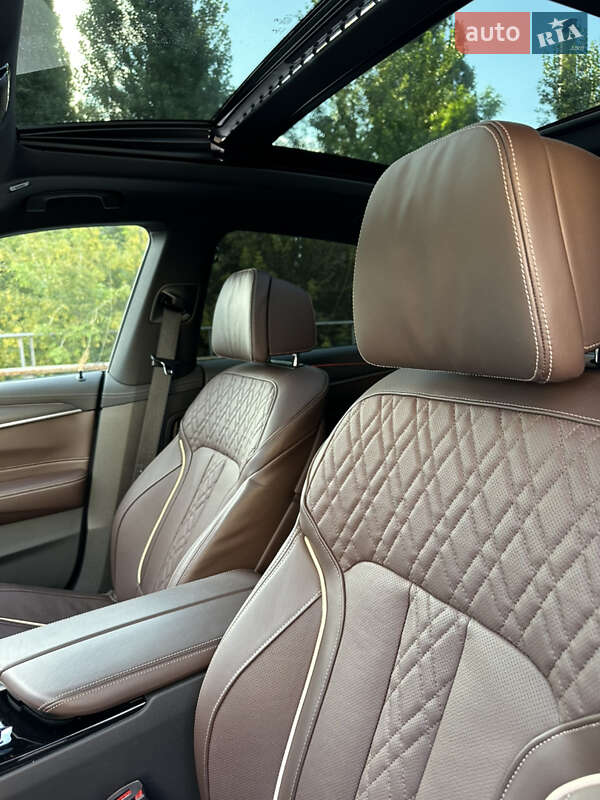 Лифтбек BMW 6 Series GT 2022 в Киеве
