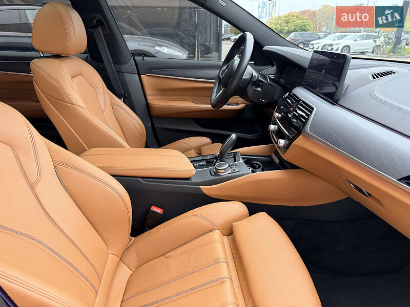 Лифтбек BMW 6 Series GT 2022 в Киеве