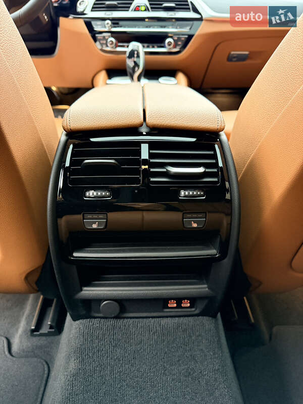 Лифтбек BMW 6 Series GT 2022 в Киеве