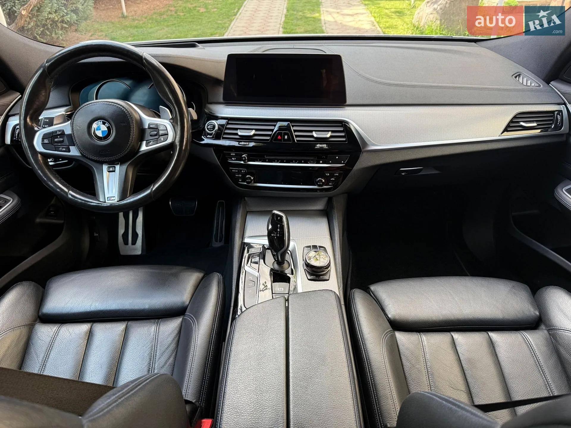 BMW 6 Series GT 2018 VIN WBAJW81070BK92909 фото оголошення 15 з 32