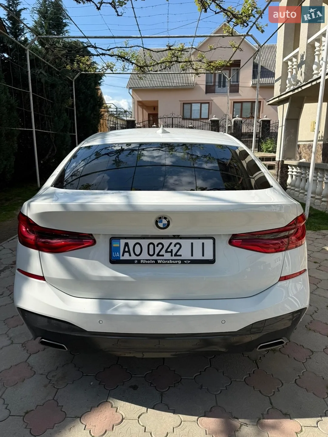 BMW 6 Series GT 2018 VIN WBAJW81070BK92909 фото оголошення 7 з 32