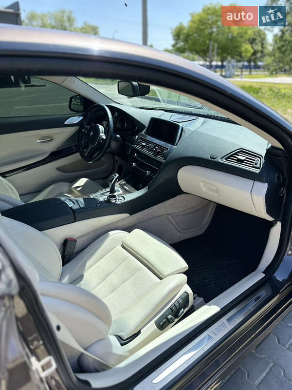 Купе BMW 6 Series 2012 в Чернівцях