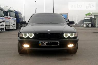 Седан BMW 7 Series 2000 в Львове