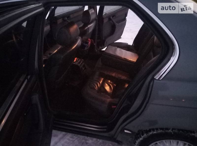 Седан BMW 7 Series 1989 в Виннице