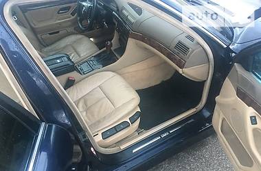 Седан BMW 7 Series 2001 в Львове