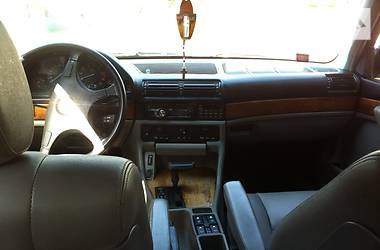 Седан BMW 7 Series 1990 в 