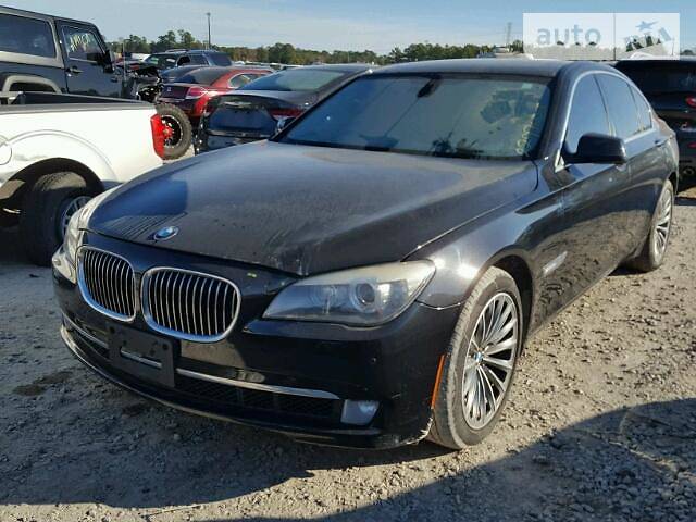 Седан BMW 7 Series 2012 в Львове