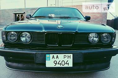 Седан BMW 7 Series 1992 в Киеве