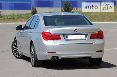 Седан BMW 7 Series 2009 в Виннице