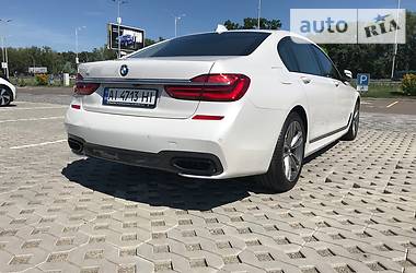 Седан BMW 7 Series 2017 в Киеве