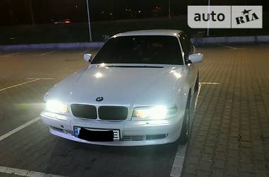 Седан BMW 7 Series 1995 в Киеве