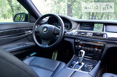 Седан BMW 7 Series 2014 в Кропивницком