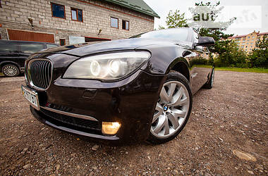 Седан BMW 7 Series 2010 в Львове