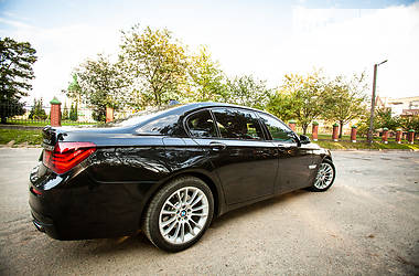 Седан BMW 7 Series 2013 в Львове