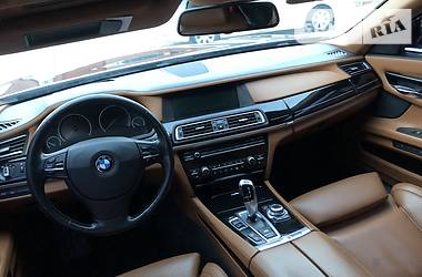 Седан BMW 7 Series 2011 в Мукачево