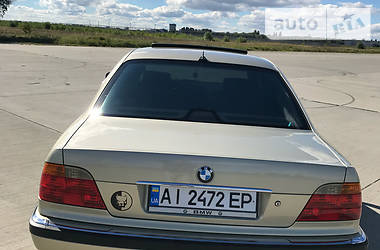 Седан BMW 7 Series 2000 в Борисполе