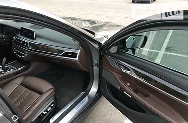 Седан BMW 7 Series 2016 в 
