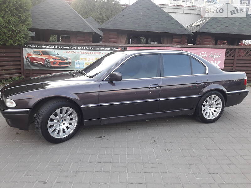 Седан BMW 7 Series 1997 в Львові