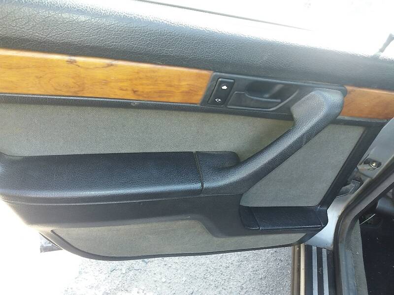 Седан BMW 7 Series 1990 в Одессе