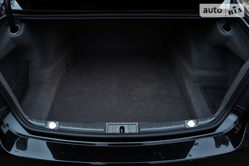 Седан BMW 7 Series 2013 в Одесі