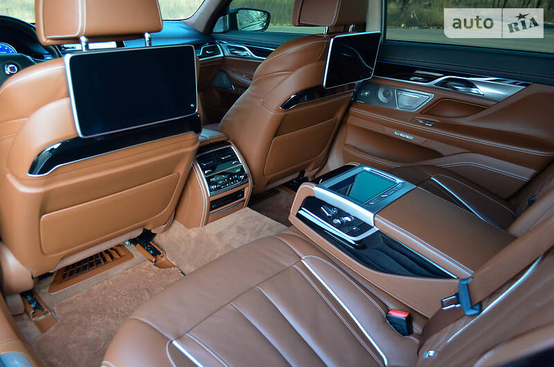 Седан BMW 7 Series 2016 в Києві