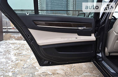 Седан BMW 7 Series 2011 в 