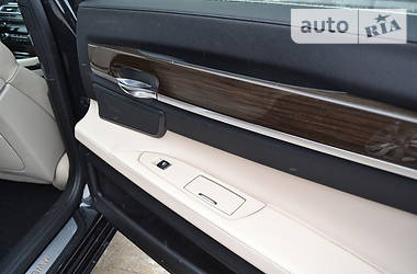 Седан BMW 7 Series 2011 в 