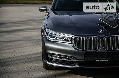 Седан BMW 7 Series 2017 в Ужгороде