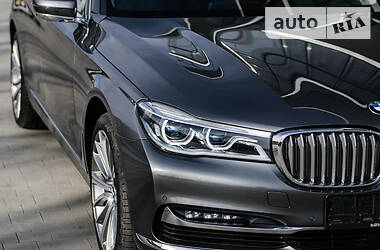 Седан BMW 7 Series 2017 в Ужгороде