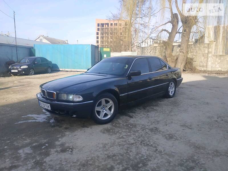 Седан BMW 7 Series 1995 в 