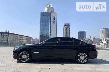 Седан BMW 7 Series 2011 в 