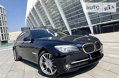 Седан BMW 7 Series 2011 в 