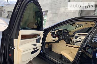 Седан BMW 7 Series 2011 в 