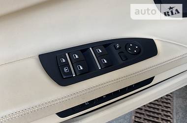 Седан BMW 7 Series 2011 в 