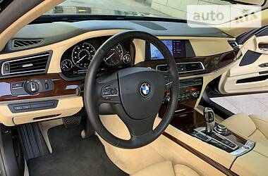 Седан BMW 7 Series 2011 в 