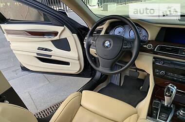 Седан BMW 7 Series 2011 в 