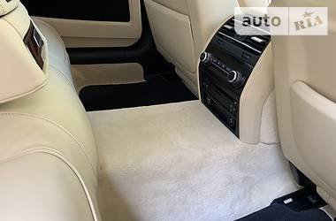 Седан BMW 7 Series 2011 в 