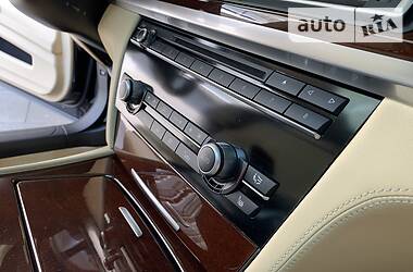 Седан BMW 7 Series 2011 в 