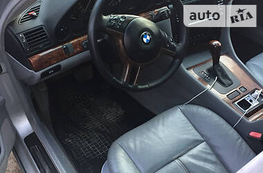 Седан BMW 7 Series 2001 в 