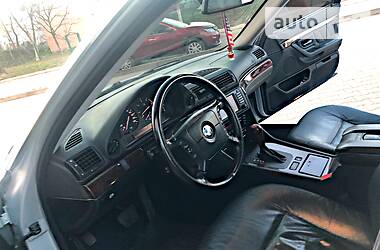 Седан BMW 7 Series 2001 в 