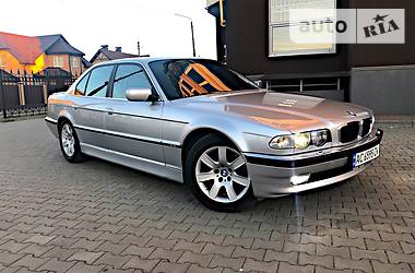 Седан BMW 7 Series 2001 в 