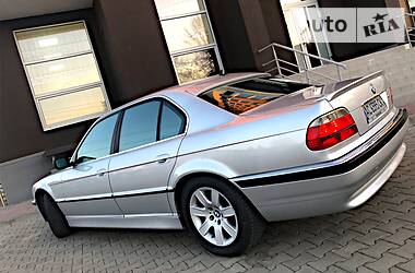 Седан BMW 7 Series 2001 в 