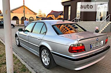 Седан BMW 7 Series 2001 в 