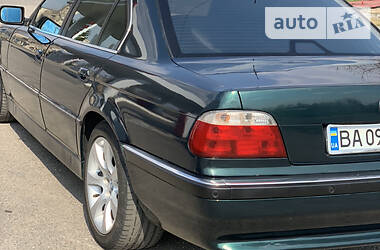 Седан BMW 7 Series 1996 в 