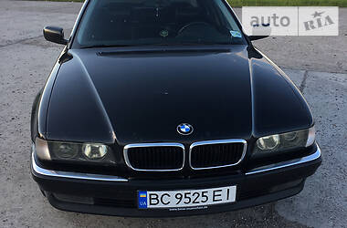 Седан BMW 7 Series 1995 в Городку