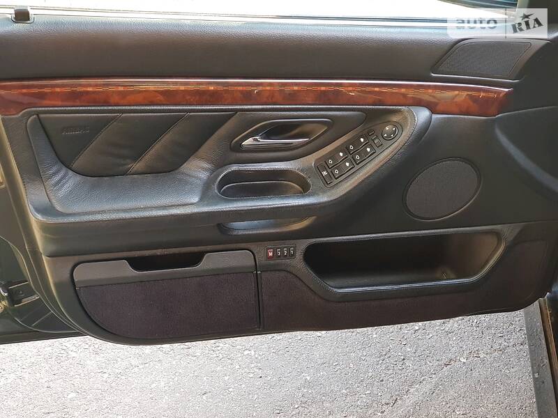 Седан BMW 7 Series 2001 в Киеве фото 6 Седан BMW 7 Series 2001 в Киеве