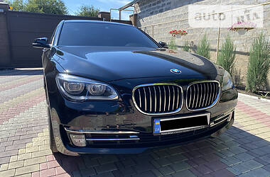 Седан BMW 7 Series 2014 в 